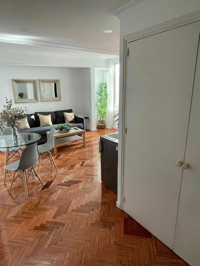 Apartamento Con Terraza Y Vistas Alcalaretiro Madrid Esterno foto