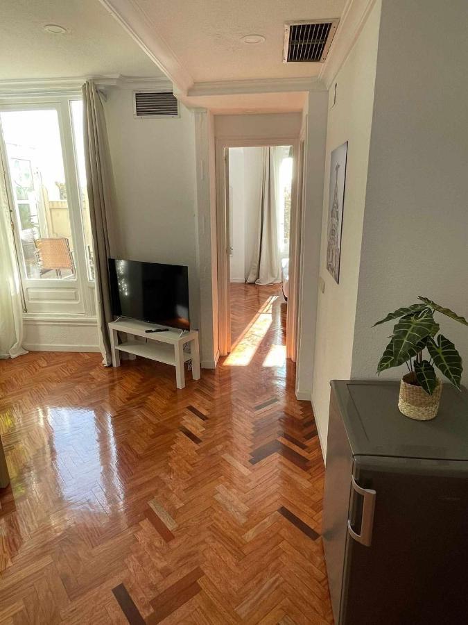 Apartamento Con Terraza Y Vistas Alcalaretiro Madrid Esterno foto